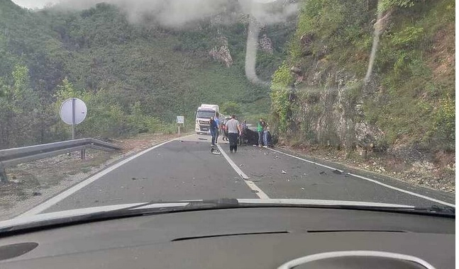 Prometna nesreća kod Donje Jablanice: Automobil završio na krovu